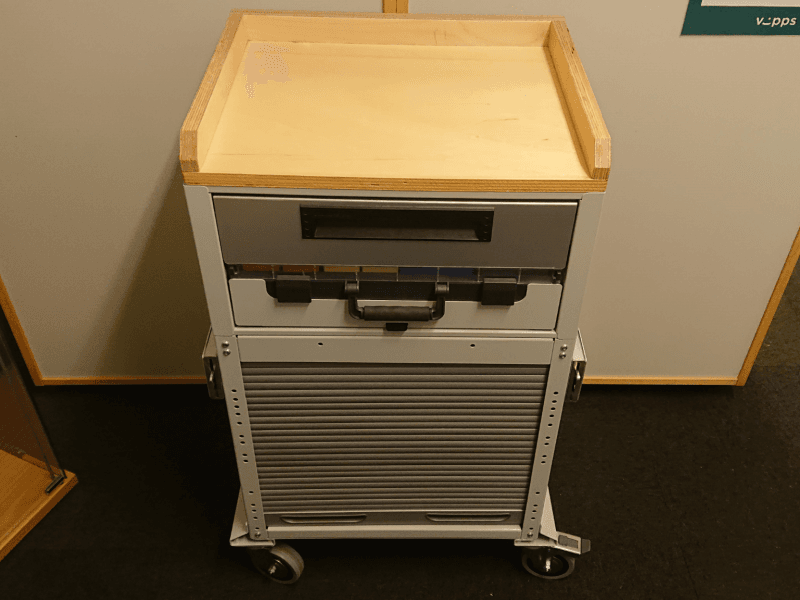 Utstilt Order System bilinnredning Single trollye S20-03