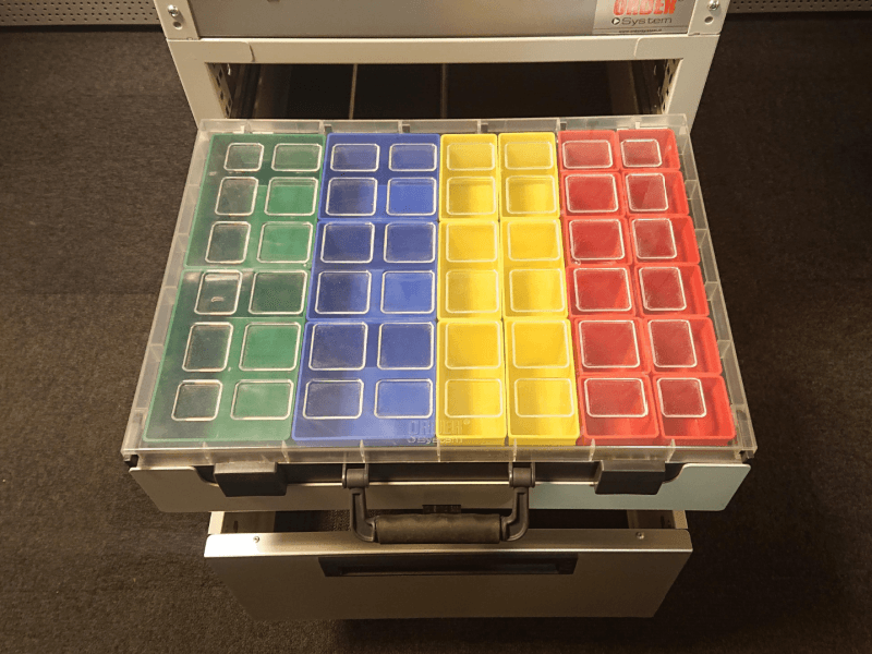 Utstilt Order System bilinnredning Single trollye S20-04