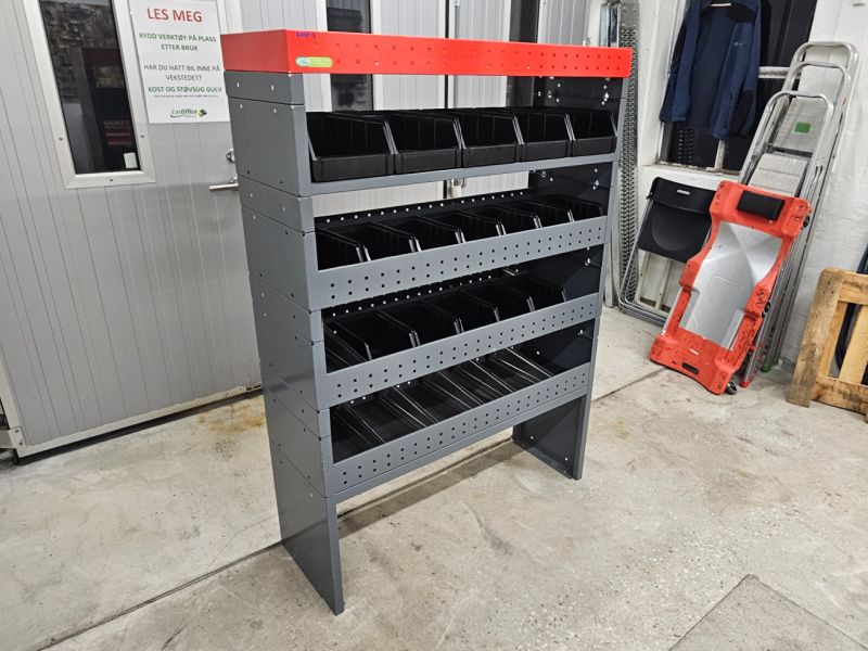 Utstilt Würth bilinnredning RA24-3